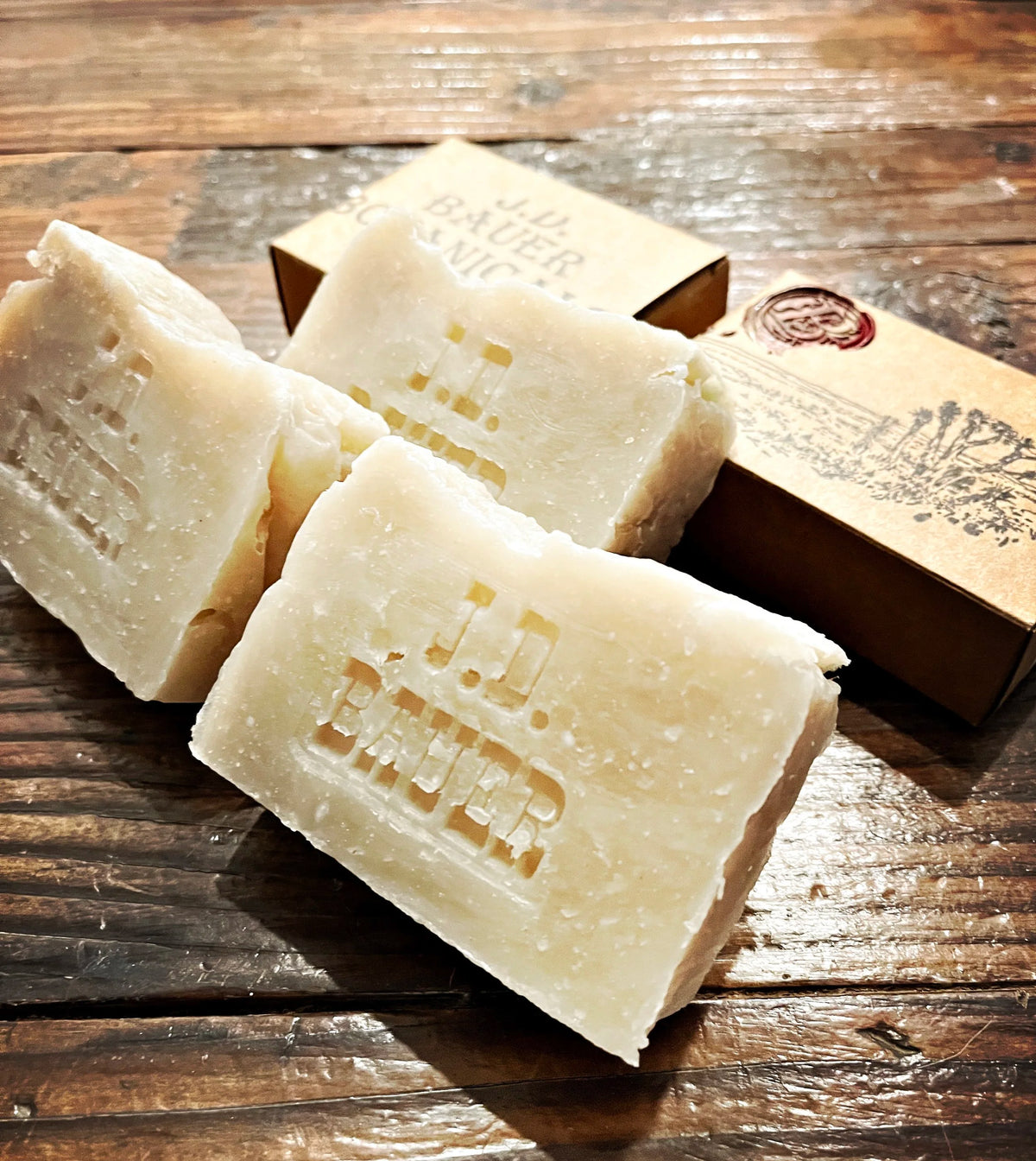 Victorian Thieves cinnamon, clove and orange bar soap